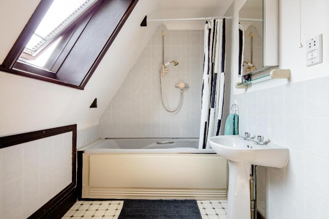 Double Room 2 Mins From Station Belvedere Buitenkant foto